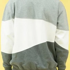 Outrank Sweater - Stay Cool - White/Grey Shop All