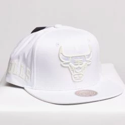 Mitchell & Ness Snapback - UV Reactive - Chicago Bulls - White - SH20023 Shop All