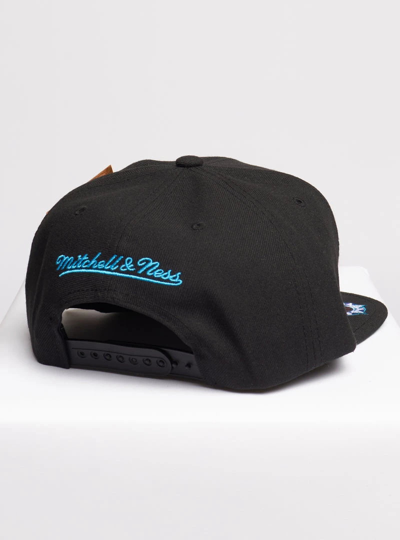 Mitchell & Ness Snapback - NBA Front Loaded HWC Utah Jazz - Black - SH20026 Shop All 2 Mitchell & Ness Snapback - NBA Front Loaded HWC Utah Jazz - Black - SH20026 Shop All
